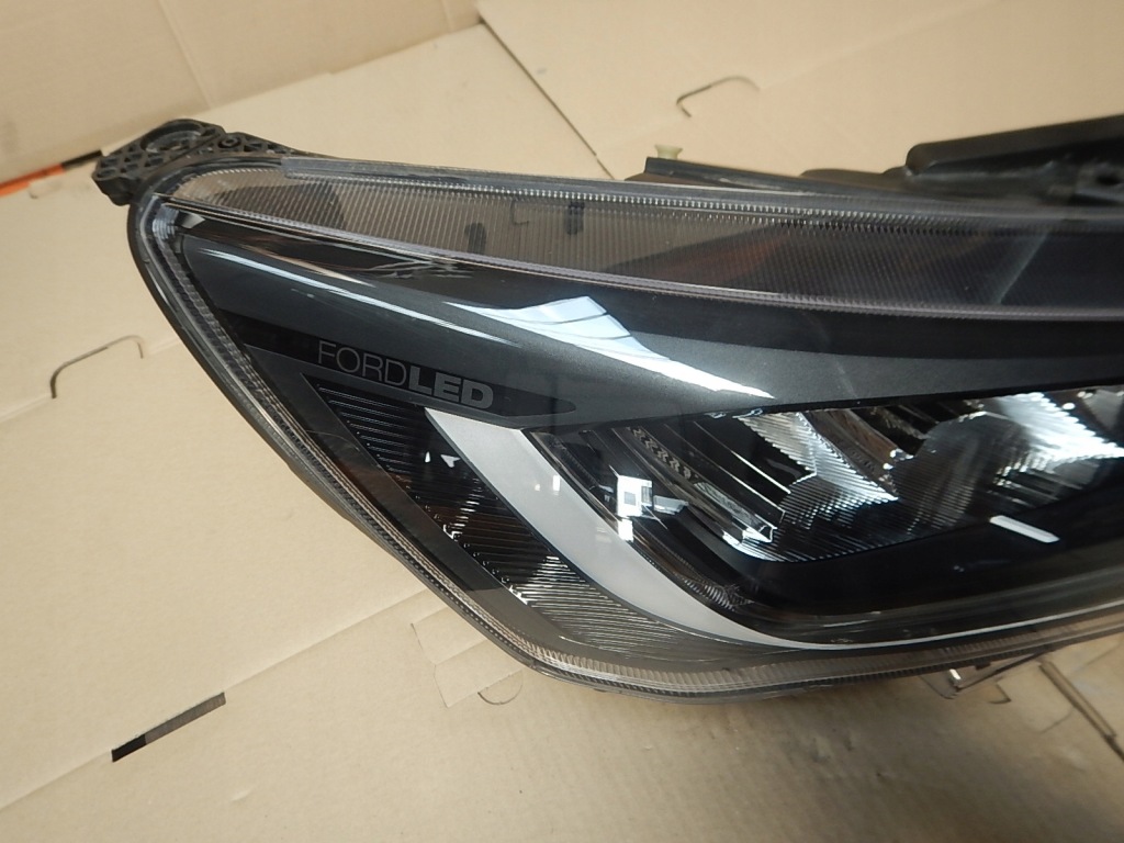 Фара праві перед ford focus mk4 рестайлінг  led європа Недорого