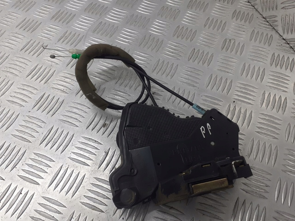 фото №1, Замок дверь правый перед toyota corolla e12 2pin