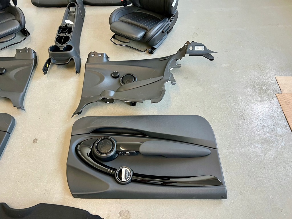 фото №7, Mini f56 сиденья сиденье заднее сиденье середина interior обшивки туннель полка jak nowe