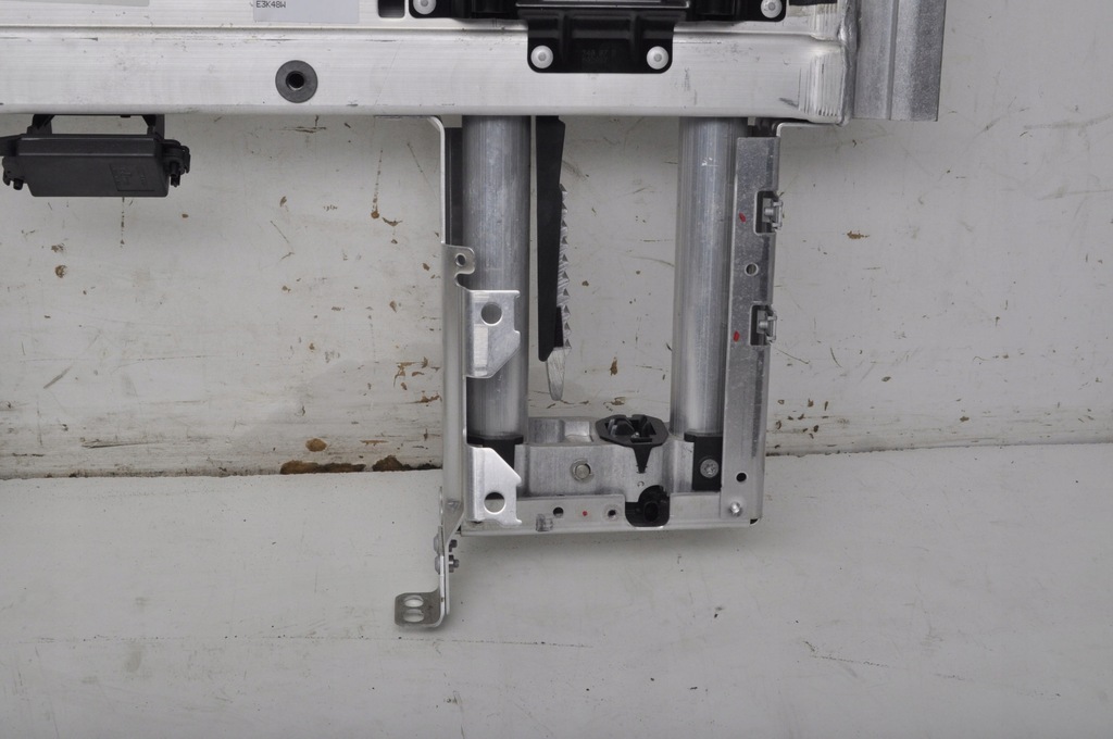 фото №11, Bmw 1 e88 подголовник пиротехнический 6262314