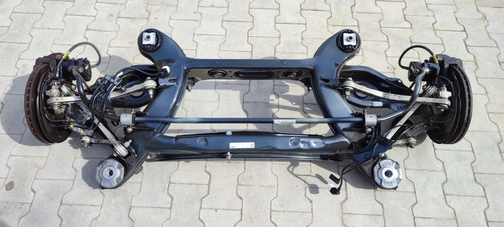 Купити Mercedes glc w253 suv балка підвіска задні a2123503605