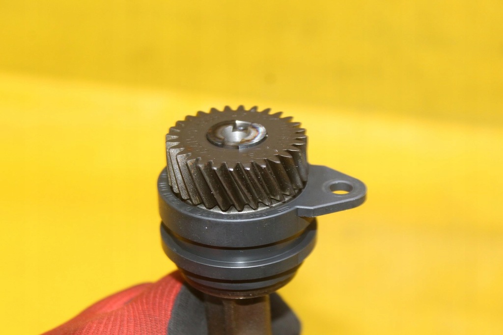 фото №5, Вал балансировочный audi s3 8v vw golf seat skoda 2.0 tfsi cyf 06k103305a