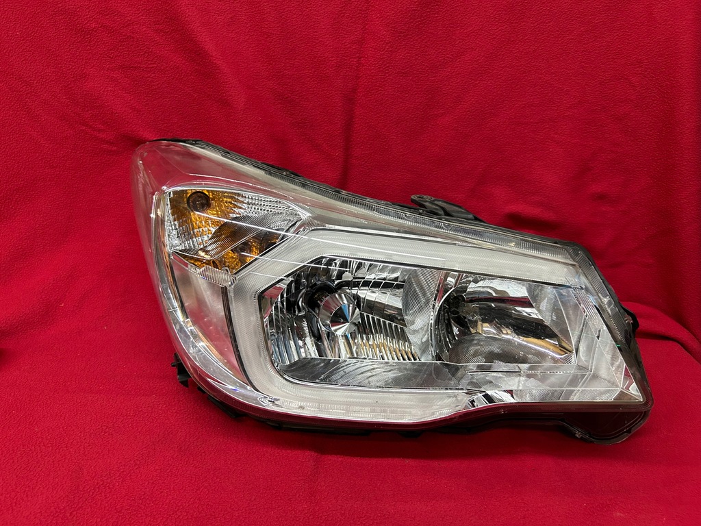 фото №1, Subaru forester 4 iv 12-16 лампа правая ксенон led