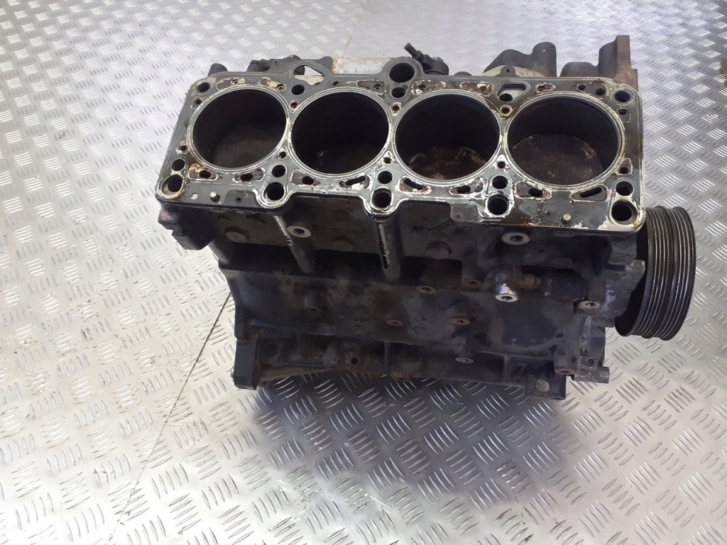 фото №1, Блок dół двигателя vw passat b5 1.8t 150km awt