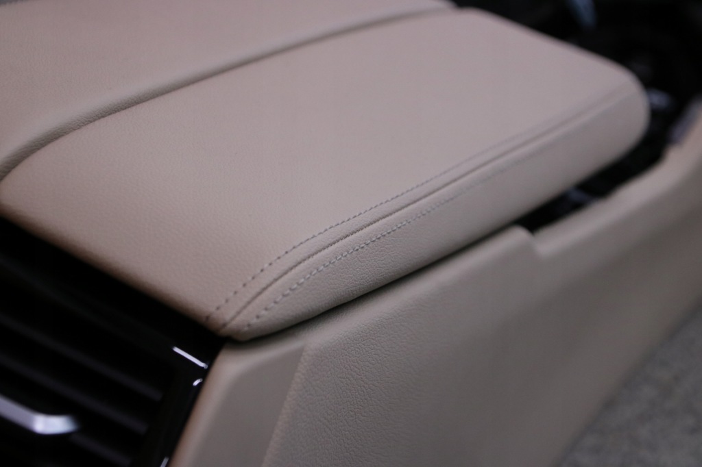 Купить Bmw g30 g31 g32 туннель средний подлокотник canberrabeige европа