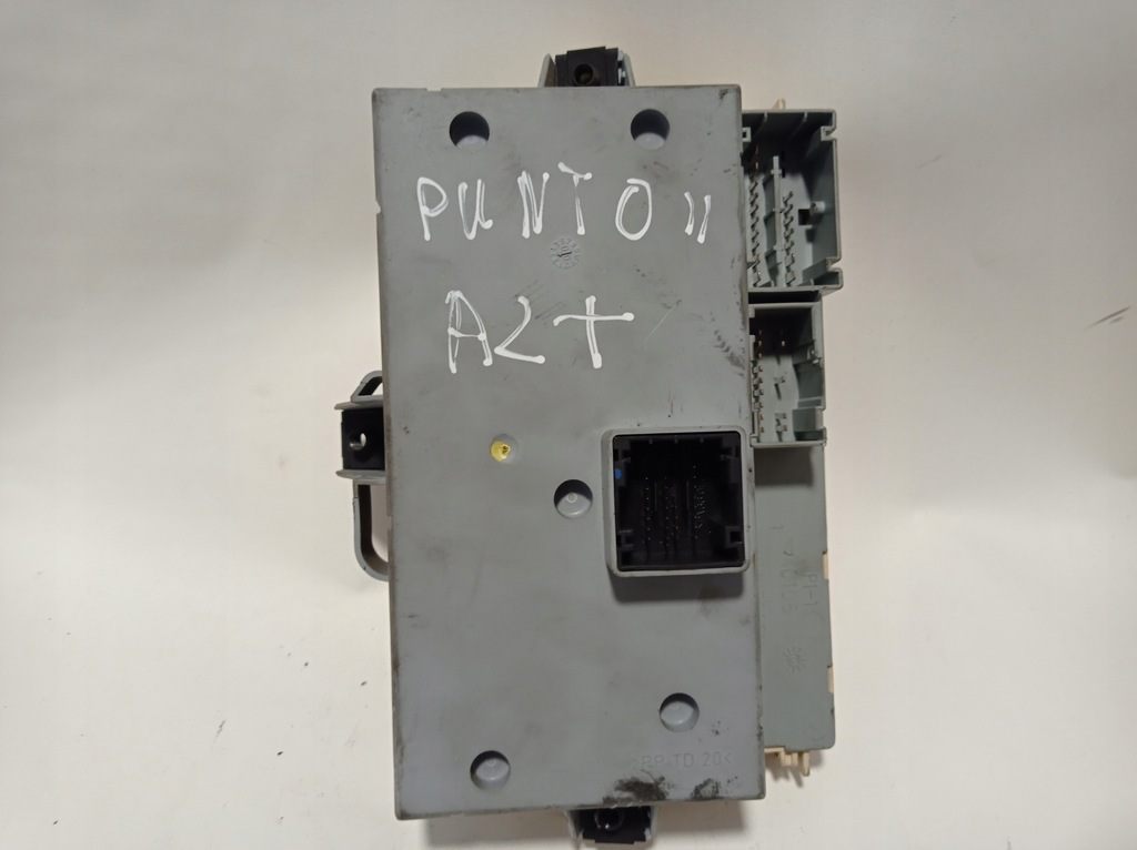 фото №7, Коробка запобіжників fiat punto ii 46798450