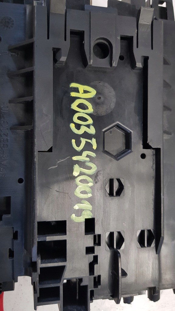 фото №10, Клемма плюсовая модуль mercedes w204