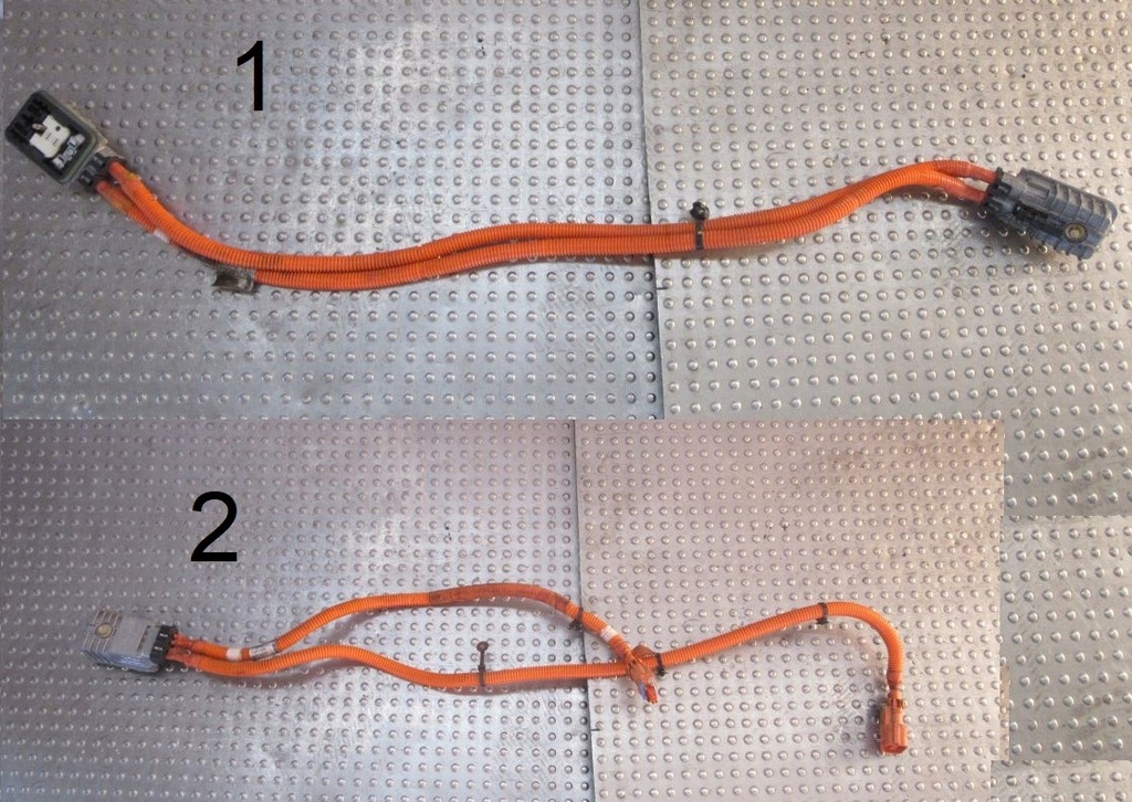 фото №1, Chevrolet volt 2013 клема шланг акумулятора