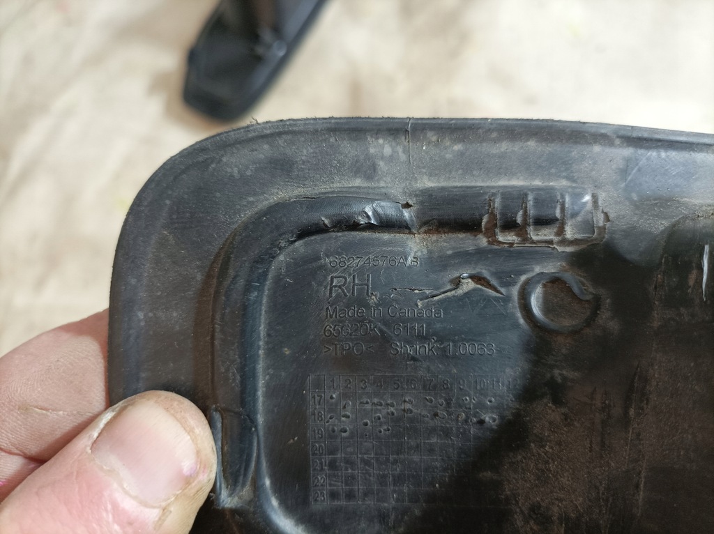 фото №8, Dodge ram 1500 19-osłona лампы противотуманной usa