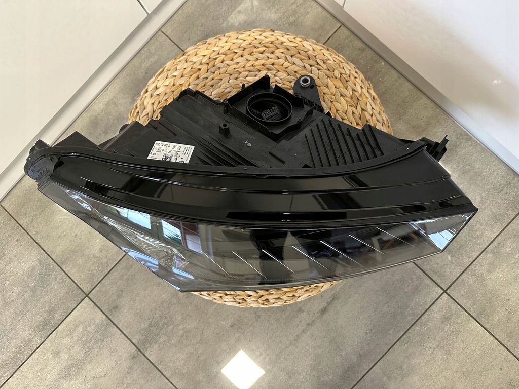 фото №9, Skoda enyaq лампа full led правая crystal демонтаж