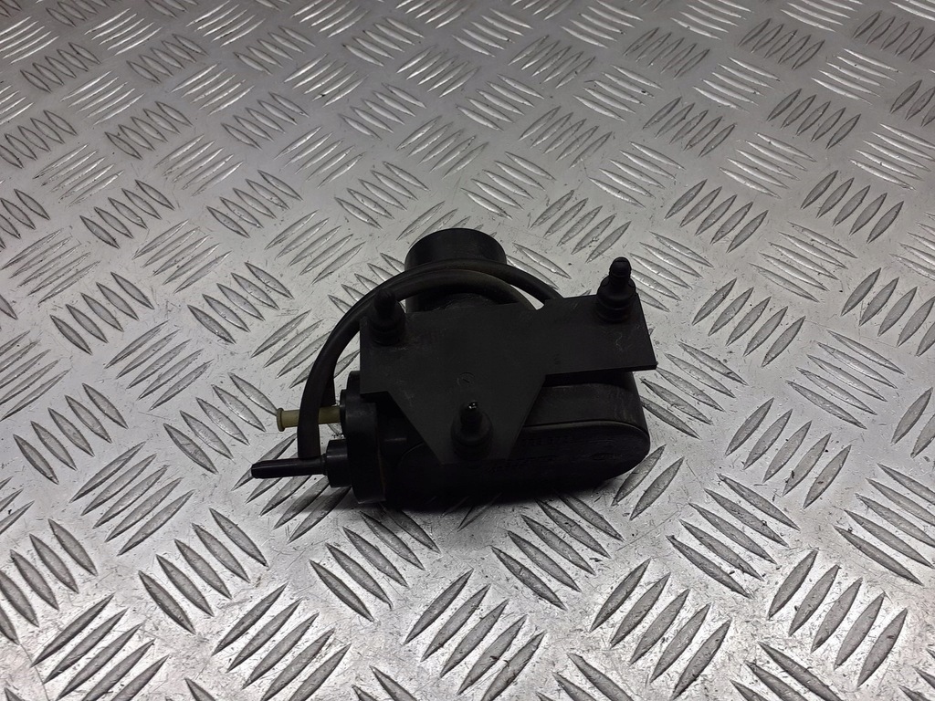 фото №1, Помпа замка центрального volvo v40 1.8