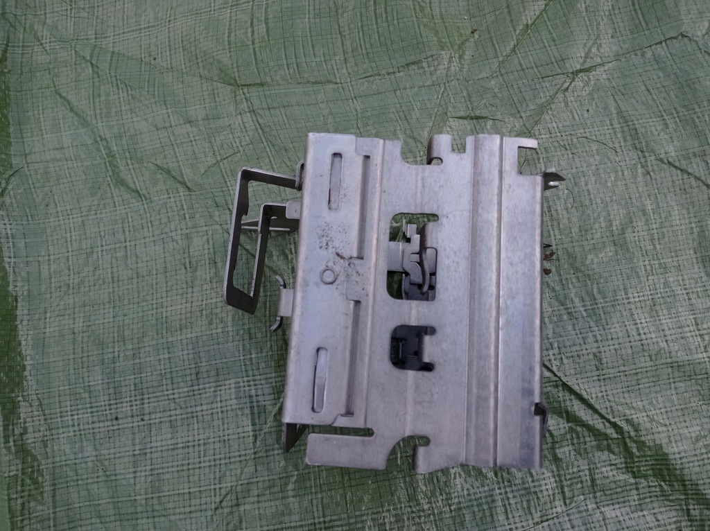 фото №12, New mercedes-benz c-class w204 purge клапан кронштейн a0004764536 original