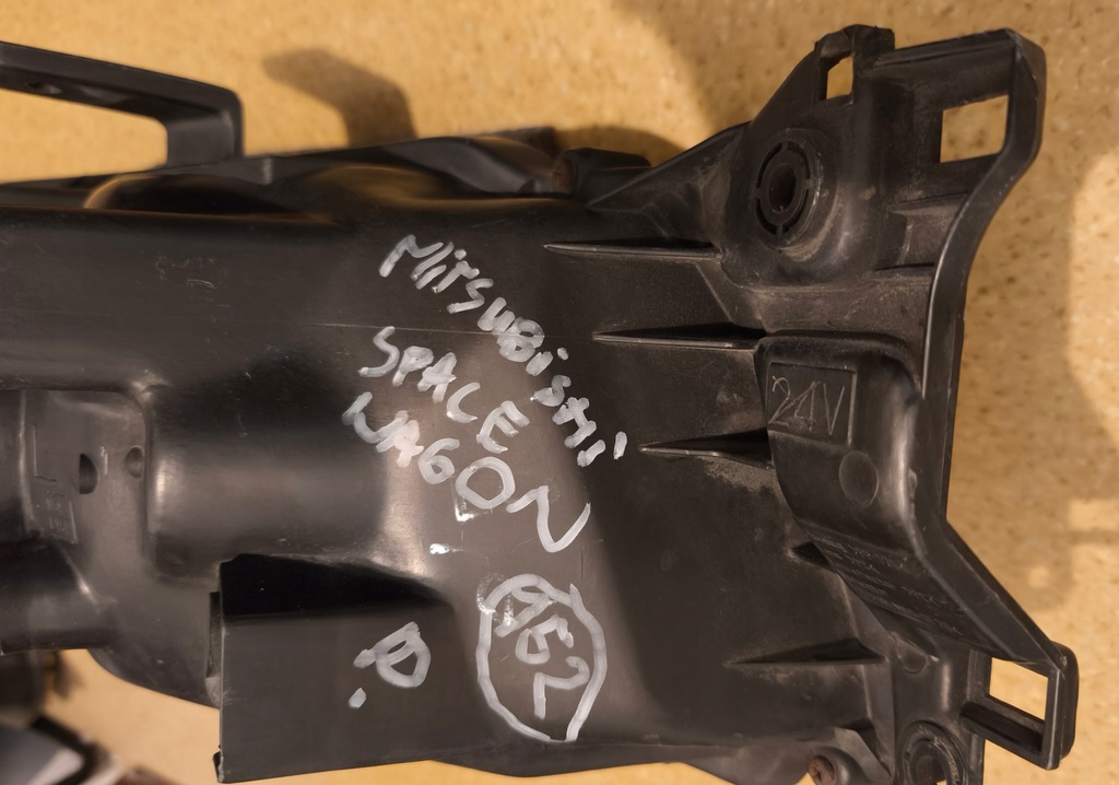 фото №8, Mitsubishi space wagon фара левый 162