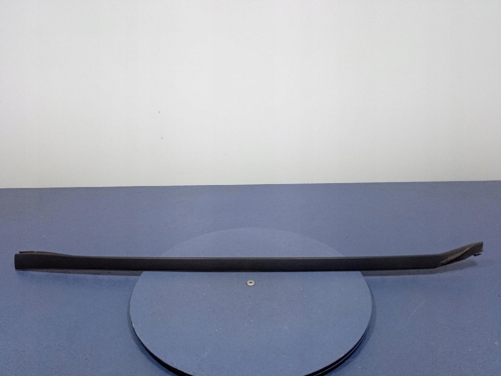 Купить Bmw ix i20 молдинг вертикальная стекло передней 7954434