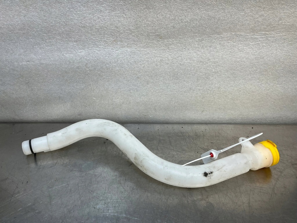 Купити Заливна горловина трубка рідина do омивача renault trafic iii рестайлінг  iv 289154221r