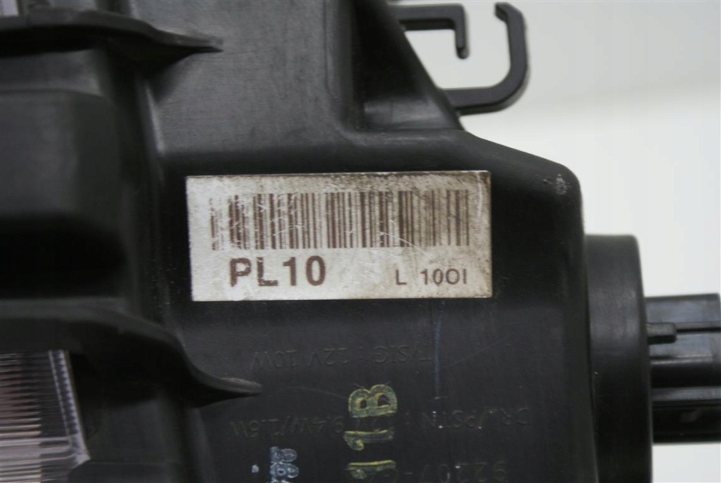 Hyundai i30 3 16-19r левая фонарь  drl led оригинал . Оригинал