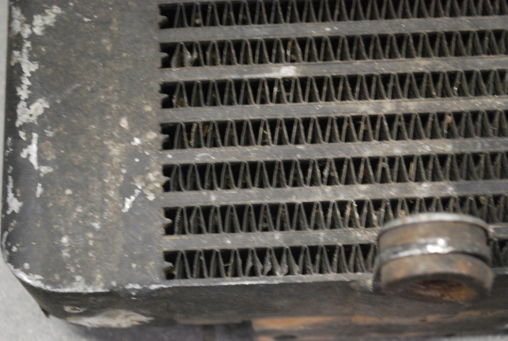 фото №8, Радиатор масла коробки audi a8 d2 4d0317021c