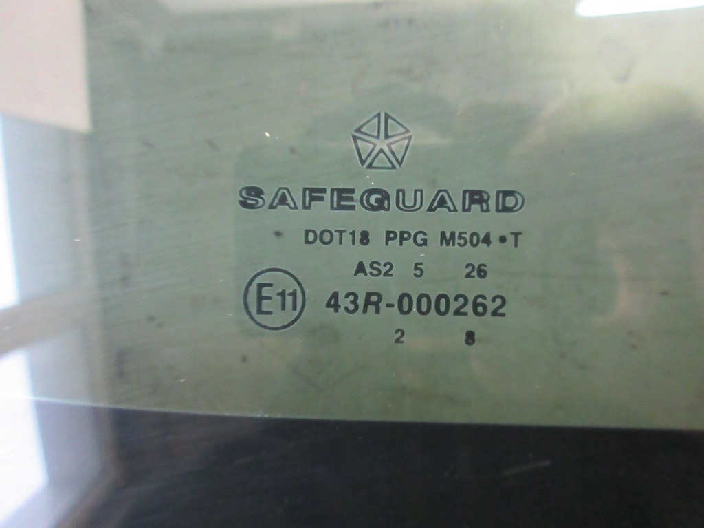 фото №6, Chrysler grand voyager iv скло кузовна ліва права задня