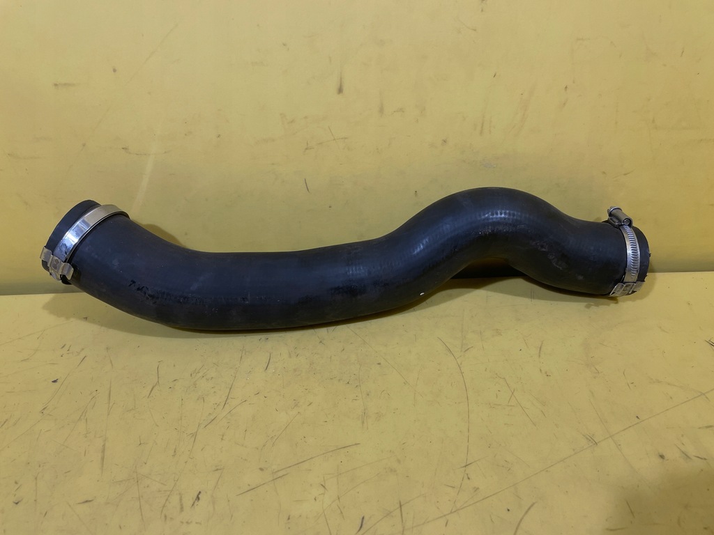 фото №1, Volvo v50 - wąż интеркулер - левый перед - av616k863vb