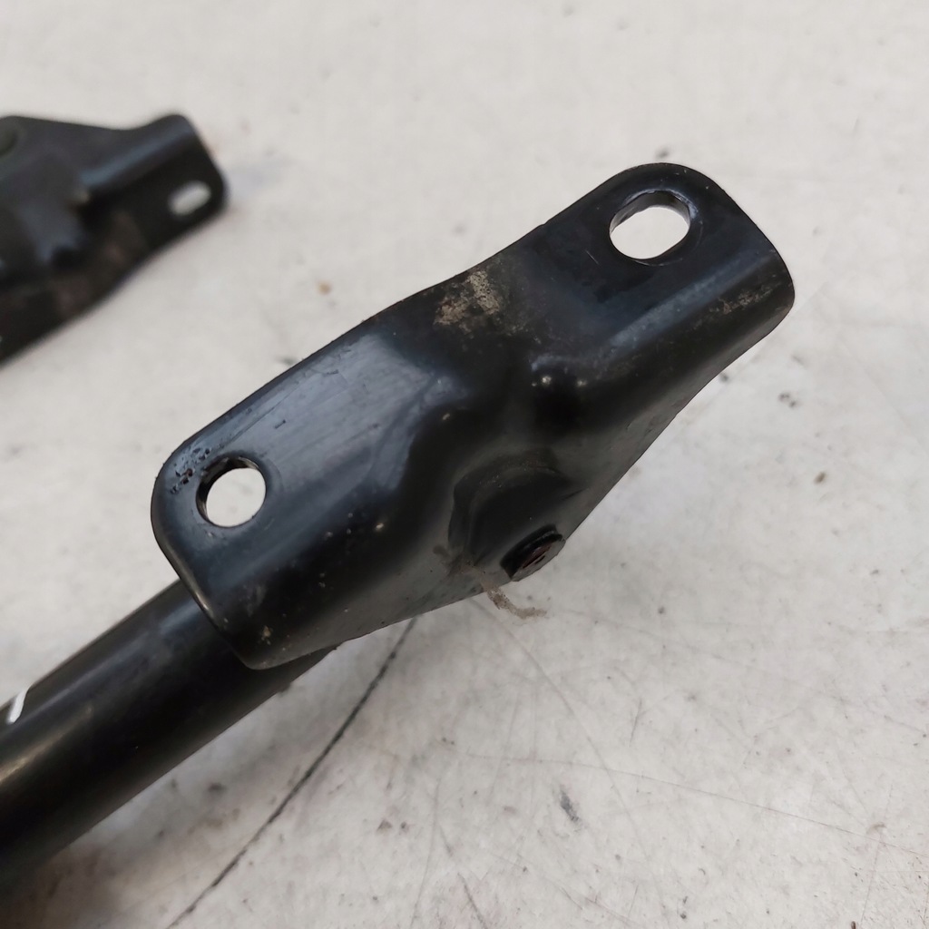 фото №7, Hyundai ix35 амортизаторы крышки багажника 81770-2y000