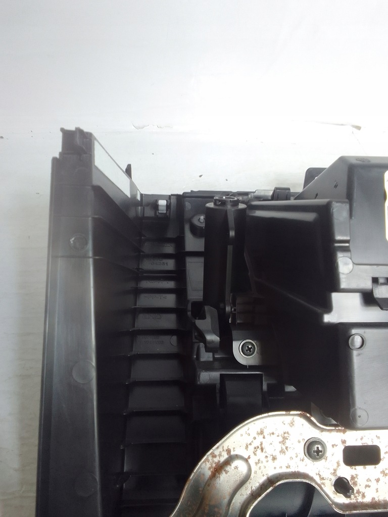 фото №8, Mazda cx50 23- бардачок пасажира va40-64111 usa