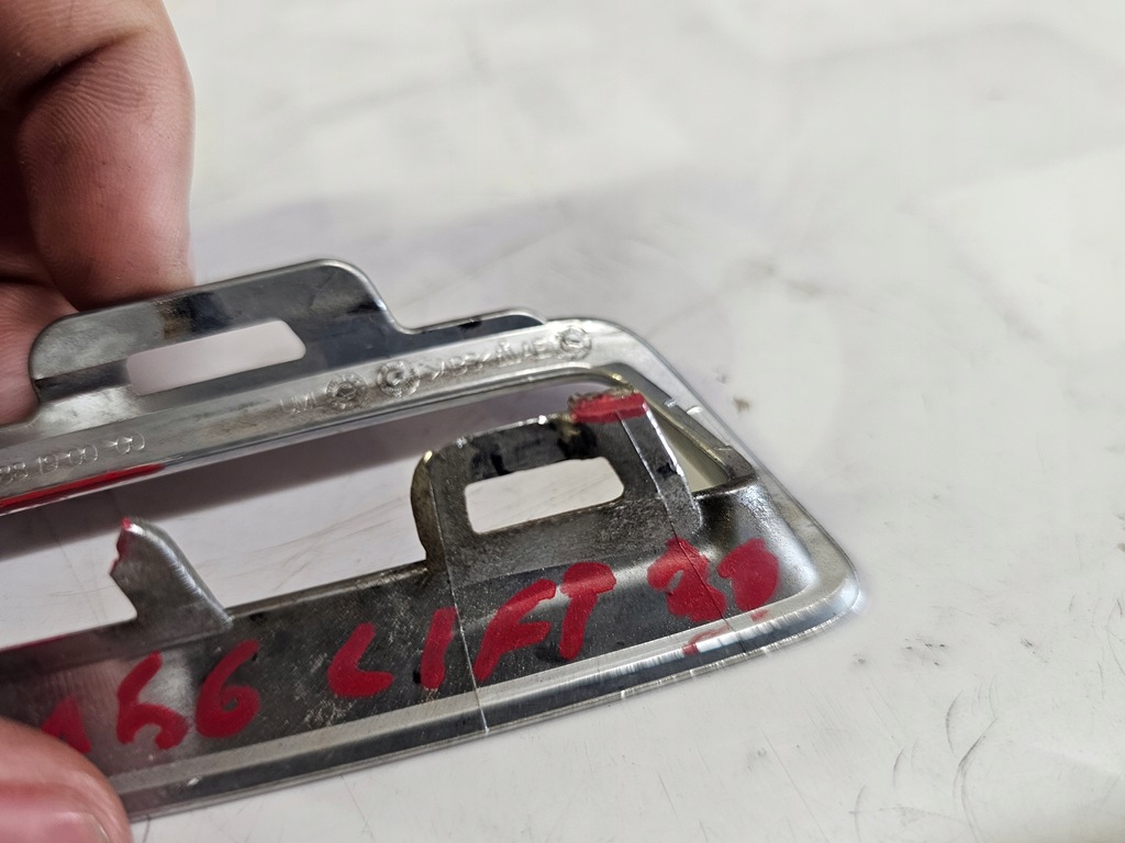 фото №7, Mercedes gla x156 lift хром накладка решетка a1568881900