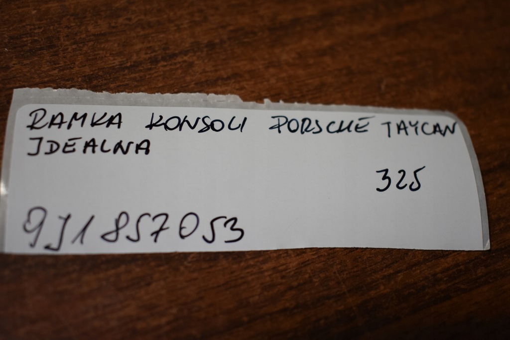 фото №4, Idealna рамка консоли porsche taycan 1