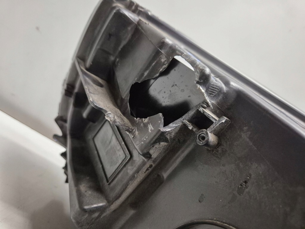 Фара правый перед фара европа  full led 32133578 volvo xc40 2 Цена