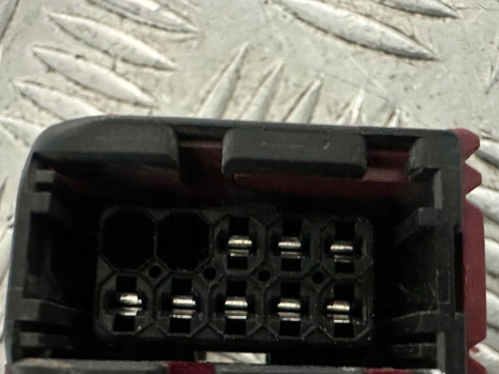 фото №4, Opel corsa d штекер лампы передней 8pin