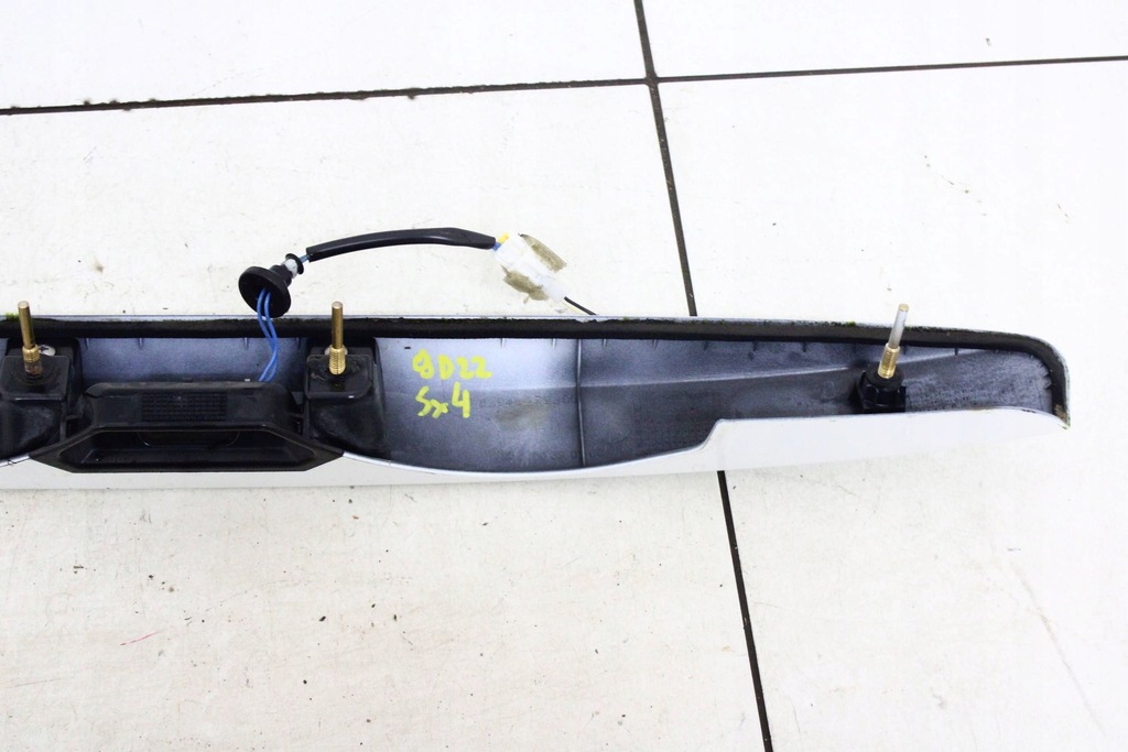 фото №7, Suzuki sx4 накладка молдинг крышки багажника задняя задняя