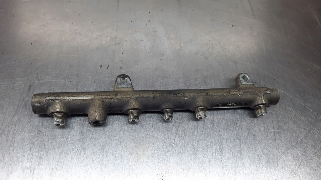 фото №1, Молдинг упорскування renault megane scenic 1.9d 0445214015