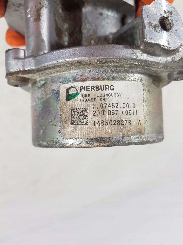 Насос вакуум 146502327r renault nissan dacia 1.5 dci Оригінал