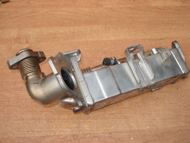 фото №6, Bmw x3 f10 3.0 tdi радіатор вихлопних газів egr 7823210 05 06 07 герметична перевірити.