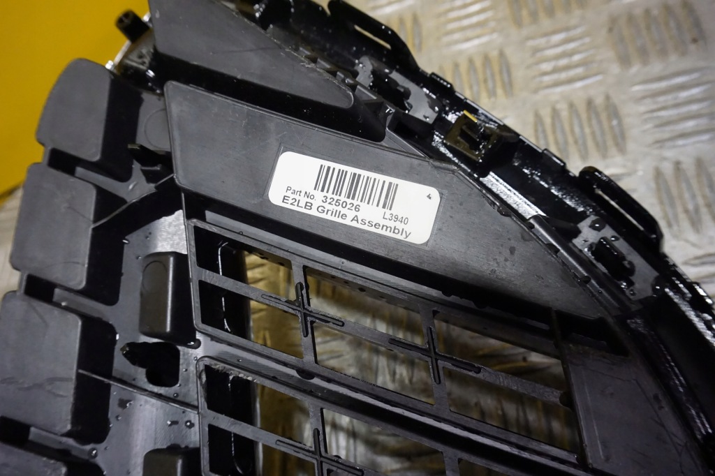 Buick lacrosse 2017 2018 2019 - решітка радіатора перед решітка радіатора емблема хром usa Ціна