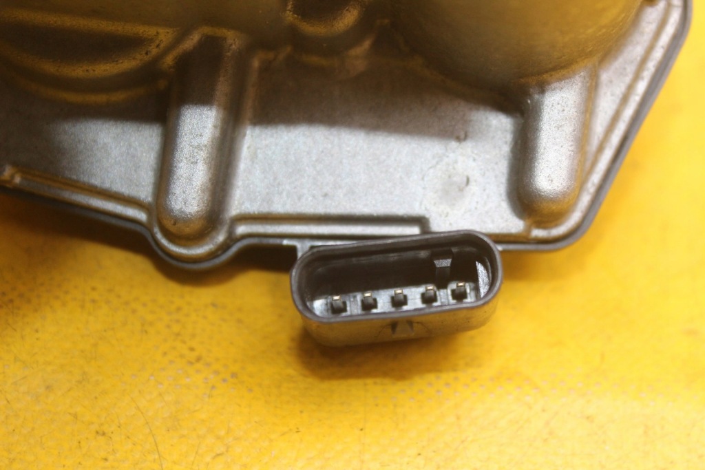 фото №6, Дросельна заслінка mercedes w213 w205 w177 w247 a6540900070 2.0 cdi 12200101c