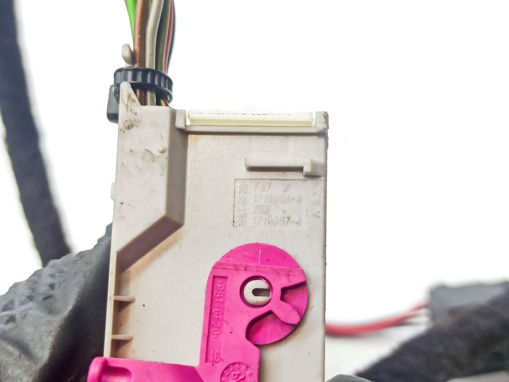 фото №13, Volkswagen eos 2010 права сторона джгут трубопровід двері передніх