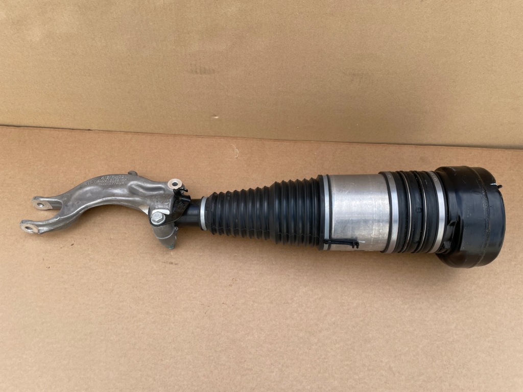 фото №13, Амортизатор перед 4m0616039bd audi q7 q8 оригинал 2024 r 1300 km пробег