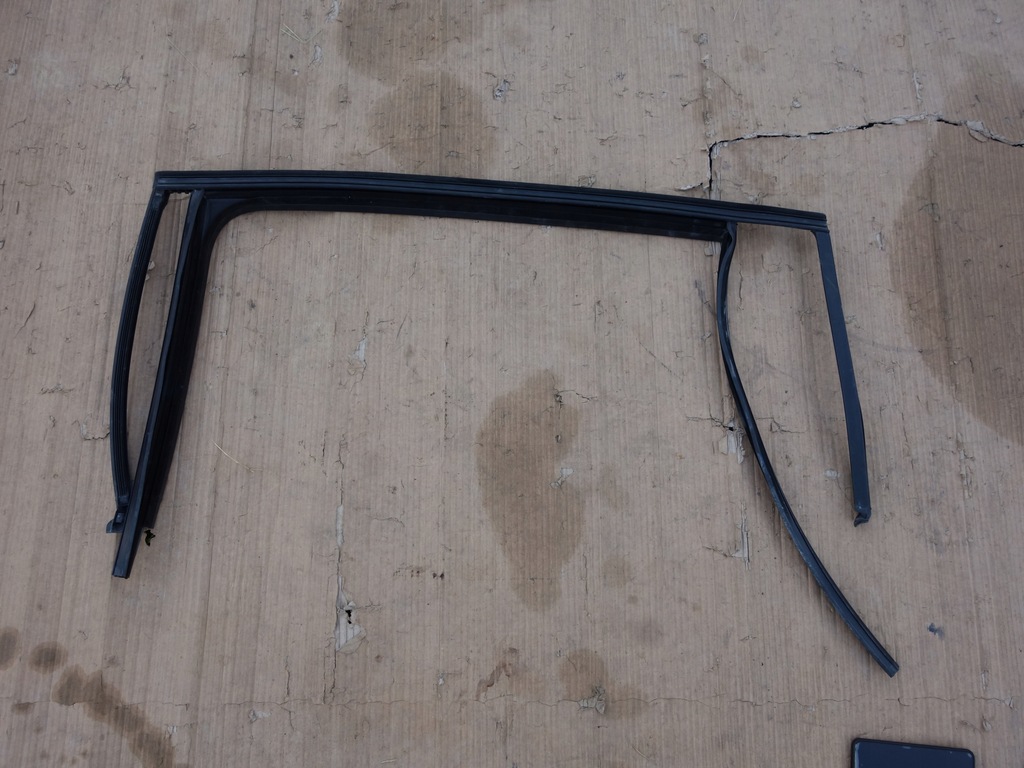 фото №1, Прокладка дверь seat tarraco левый задняя 5fj