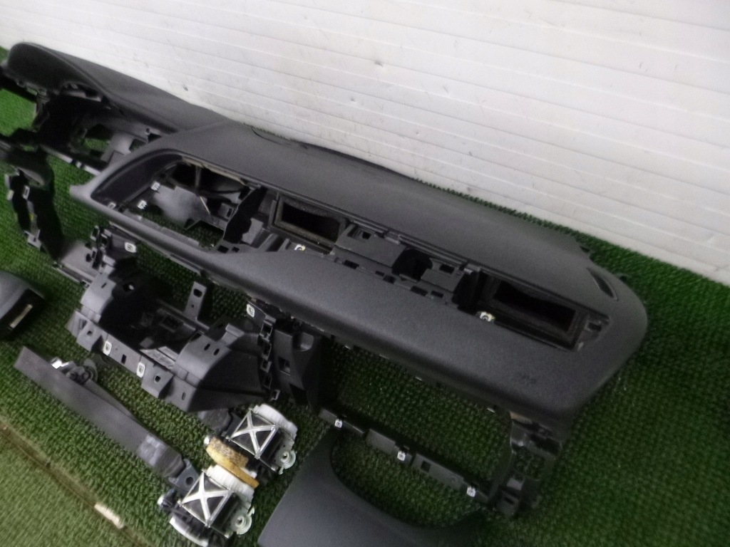 фото №5, Citroen c5 iii 08- приборная панель консоль подушка безопасности натяжители