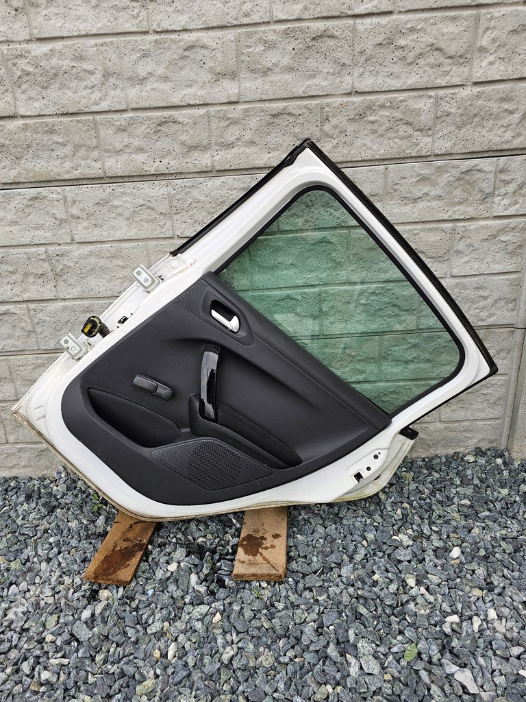 фото №6, Двері правий задня задні ewpb peugeot 208 i #1768