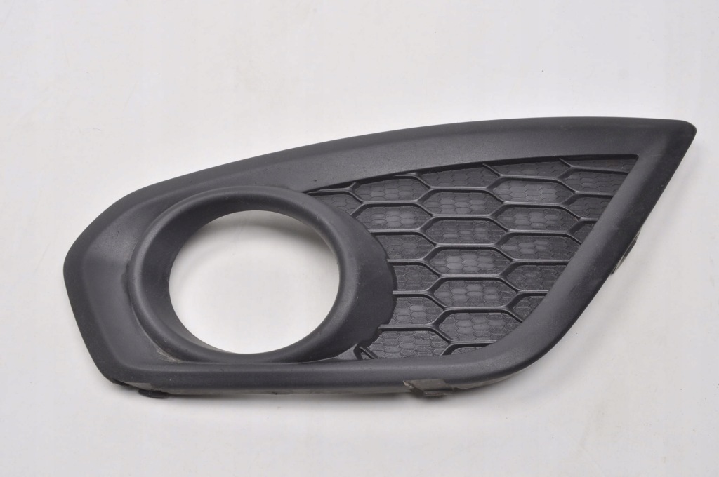 фото №1, Volvo c30 рамка решітка протитуманної фари бампера ліва lift 31298171