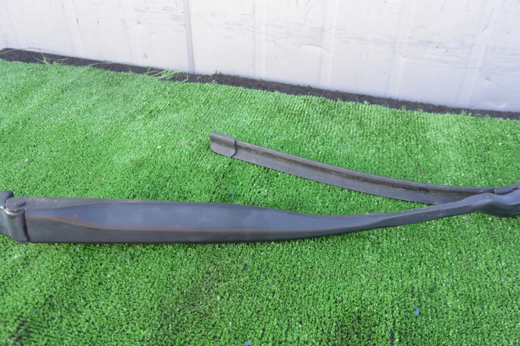 фото №3, Рычаг дворники левая перед maserati ghibli iii