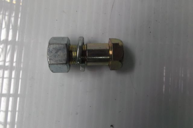 фото №1, Болт кронштейн ресора m16x38 перед liaz