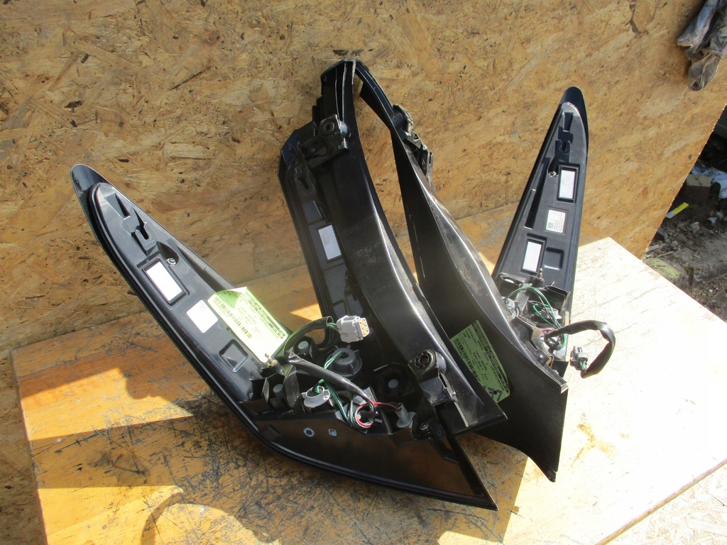 фото №7, Лампа задняя левая nissan leaf 17-