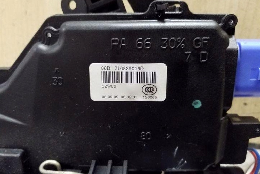 фото №7, Замок задних правых дверь vw golf plus 5m1, 521 7l0839016d 1.4l