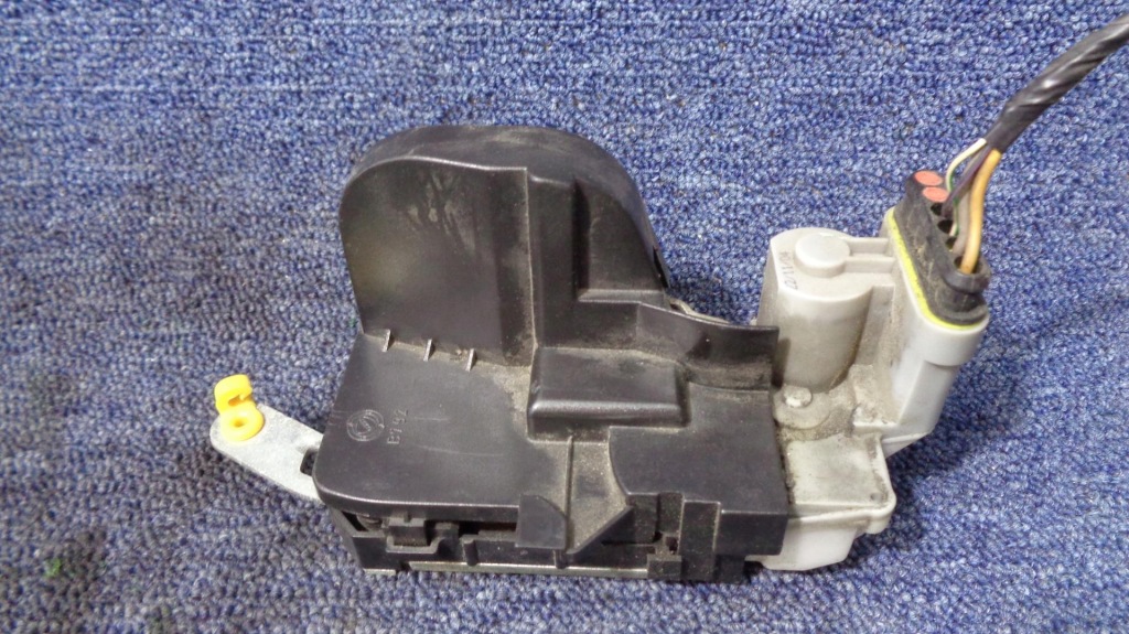 фото №1, Замок дверь центральный правый задняя alfa romeo 147