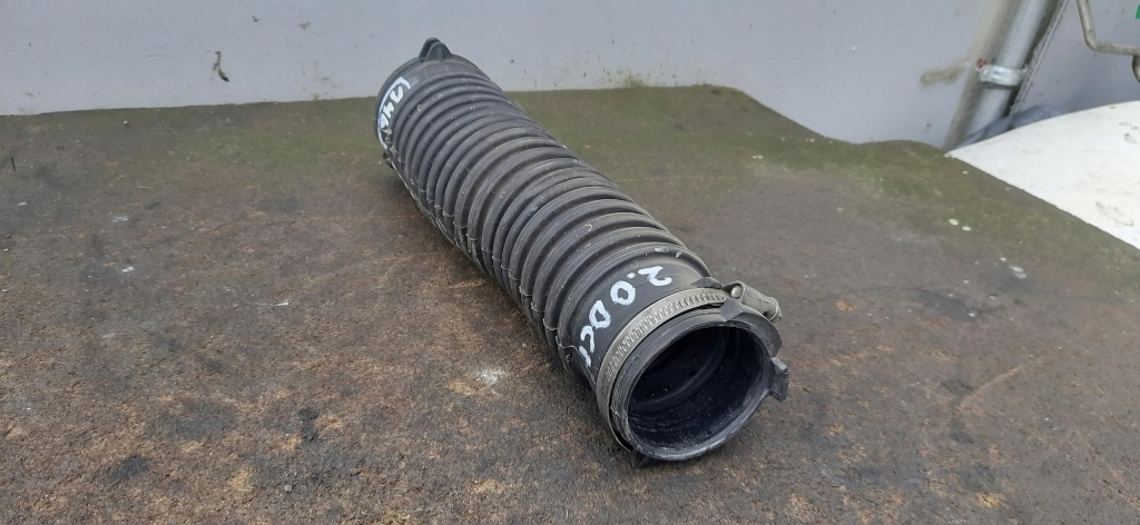 фото №2, Пабтрубок  труба воздухозаборник воздуха 2.0 dci renault scenic iii 8200805587