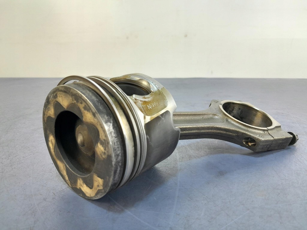 фото №1, Bmw 5 f10 2.0 d поршень шатун 0840zu