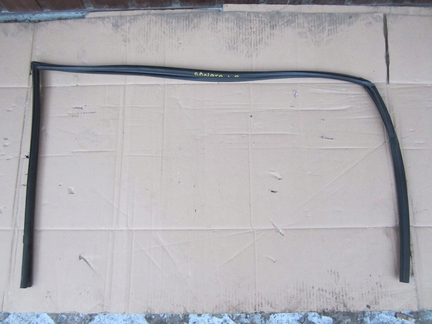 фото №1, Прокладка дверь стекло левая перед hyundai sonata iv