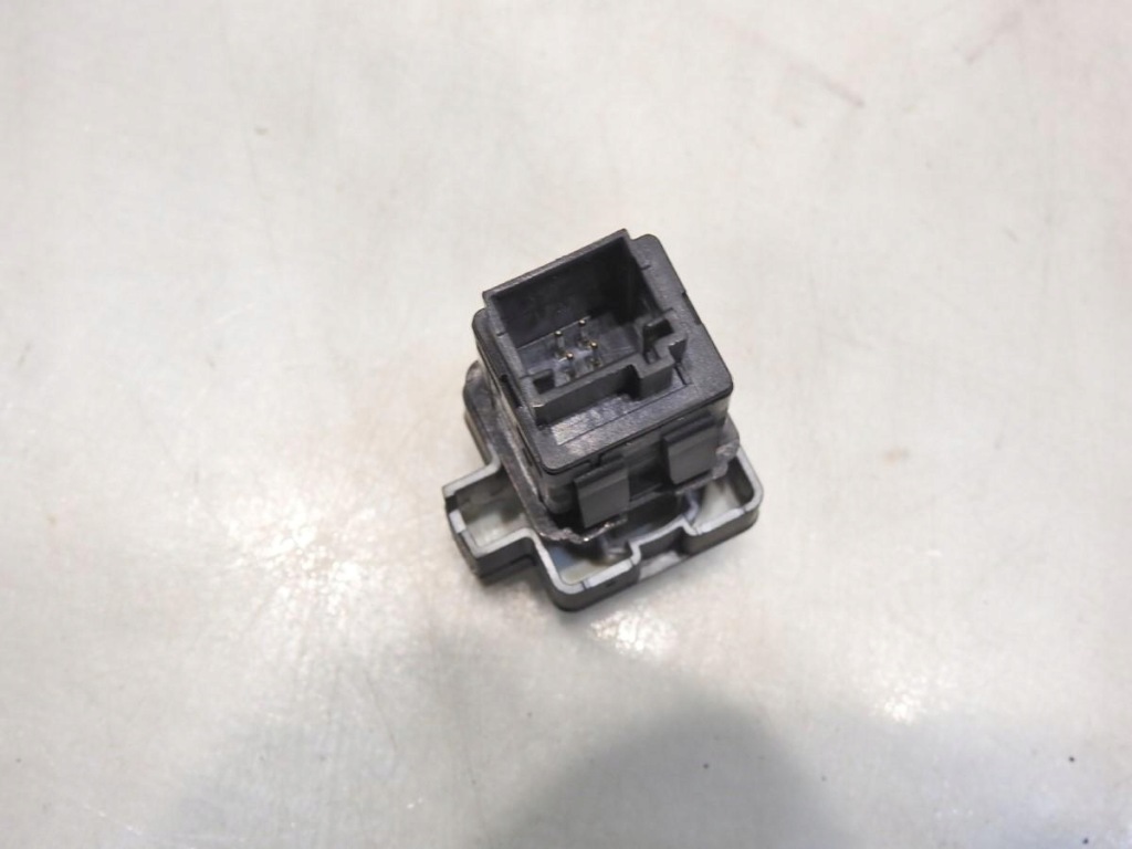 фото №3, Кнопка блокировка дверь citroen c4 i 96476626xt